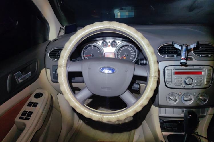 Used Ford Focus 2013 Sedan Classic 1.8L Automatic Base Model
