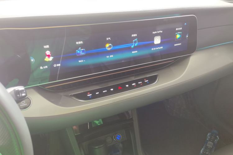 Used ARCFOX Alpha S 2022 525S 160kW Audio And AC Panel