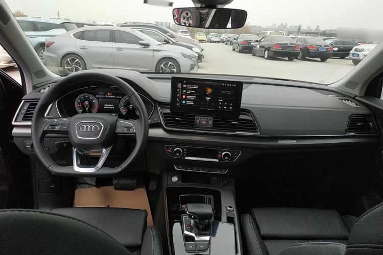 Used Audi Q5L 2022 45T Luxury Dynamic Model
