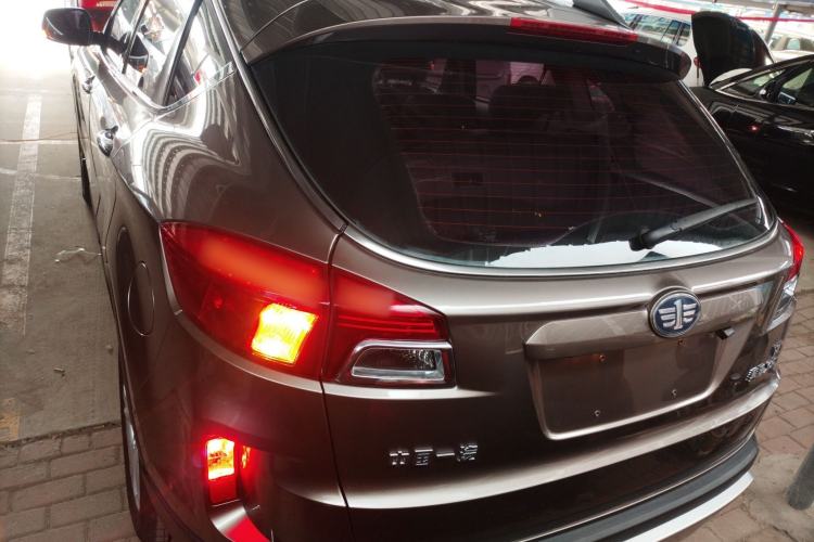 Used Bestune X80 2016 1.8T Automatic Luxury Model
