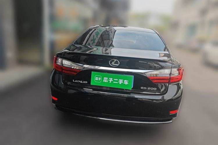 Used Lexus ES 2015 200 Elite Edition Rear