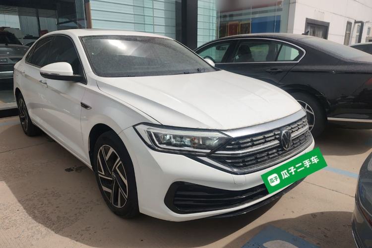 Used Volkswagen Sagitar 2023 300TSI DSG Excellence Edition Front Right 45 Deg