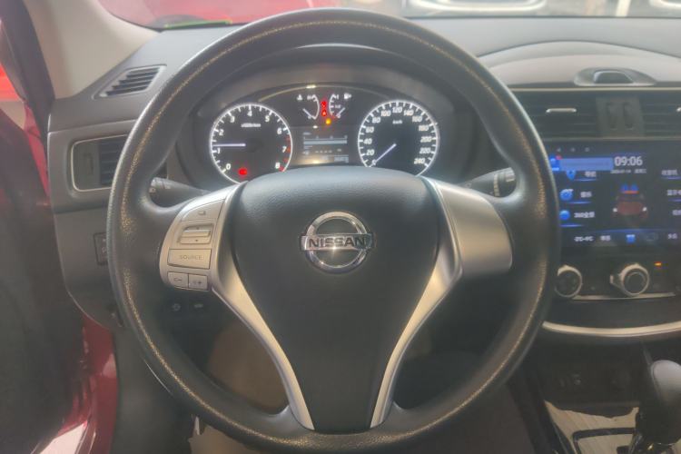 Used Nissan Tiida 2021 1.6L CVT Cool Edition
