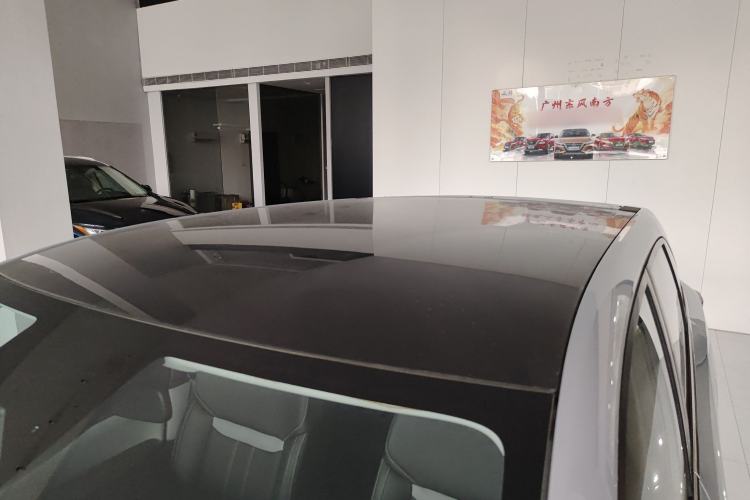 Used Venucia VX6 2023 520 Max Roof