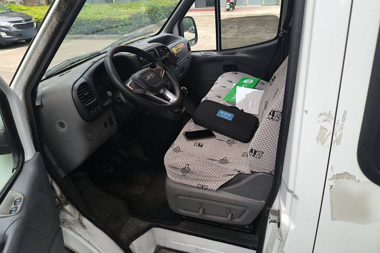 Used JMC Transit 2019 2.8T Commercial Version Short Wheelbase Mid-Roof 6-Seater China VI JX493