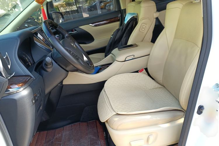 Used Toyota Alphard 2019 Dual-Engine 2.5L Luxury Edition