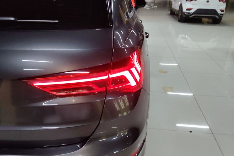 Used Audi Q3 2024 40 TFSI Fashion Dynamic Model Right Rear Taillight