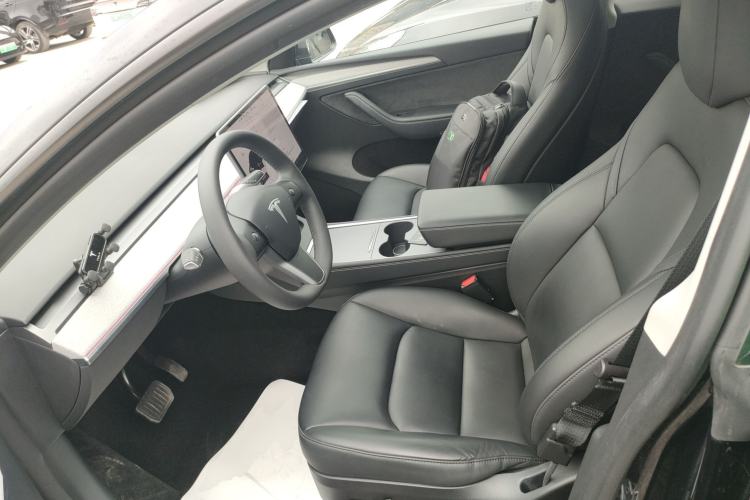 Used Tesla Model Y 2023 Rear-Wheel-Drive Version