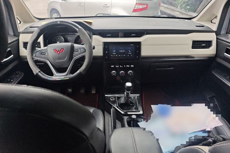 Used Wuling Zhengcheng 2021 1.5T Manual Luxury Version
