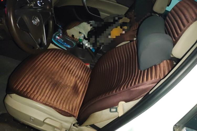 Used Buick Regal 2014 2.0L Leading Fashion Edition Left Front Seat