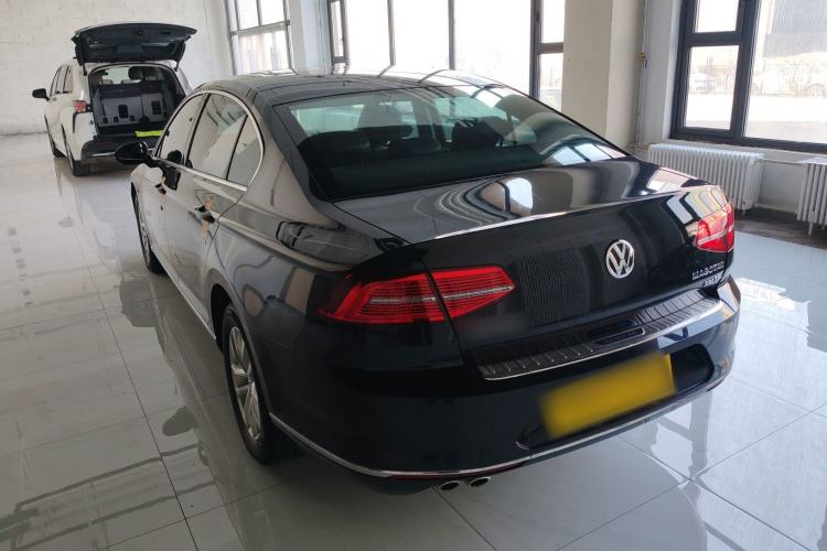 Used Volkswagen Magotan 2017 330TSI DSG Leading Model Exterior 2