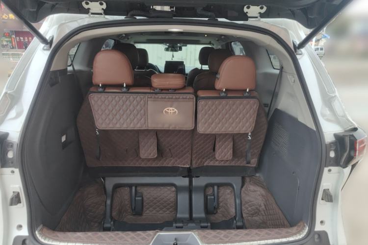 Used Toyota SIENNA 2023 2.5L Hybrid Comfort Edition