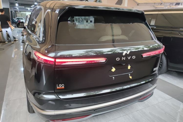 Used ONVO Luxeed L90 2025 Model—Ultra Six-Seater Version Rear