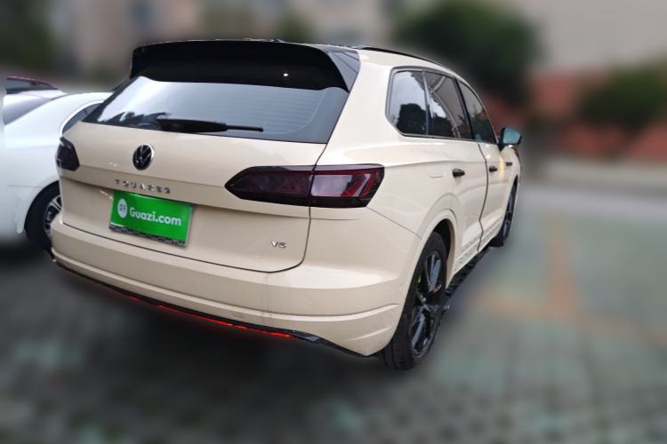 Used Volkswagen Touareg 2021 2.0 TSI Ruiyi Edition Rear Right 45 Deg