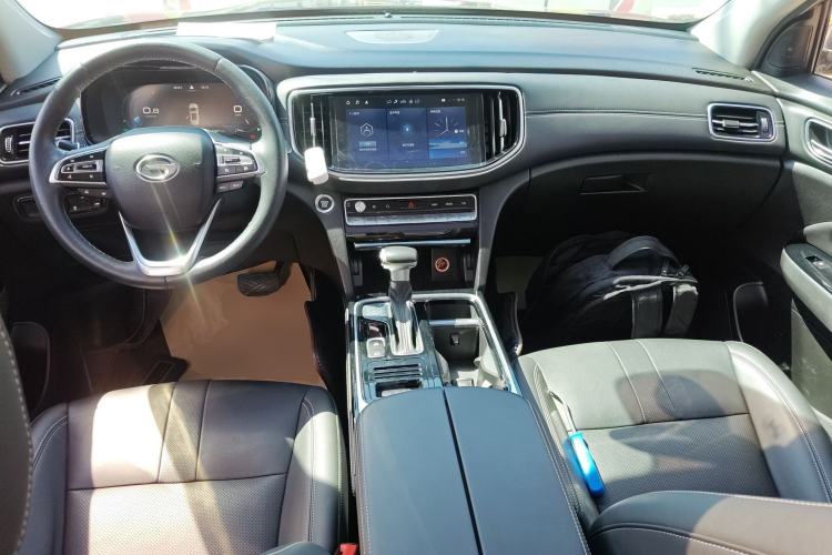 Used GAC Trumpchi GS8 2020 GS8S 390T Two-Wheel Drive Prestige Edition Center Console