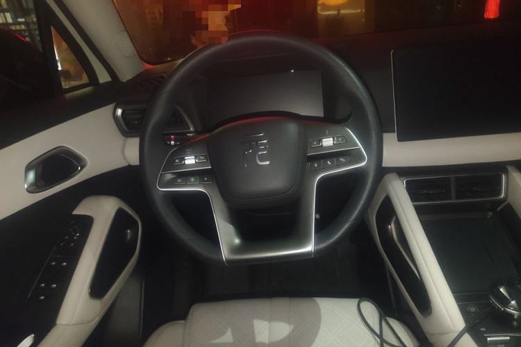 Used BYD Yuan UP 2024 401 km Active Version Steering Wheel
