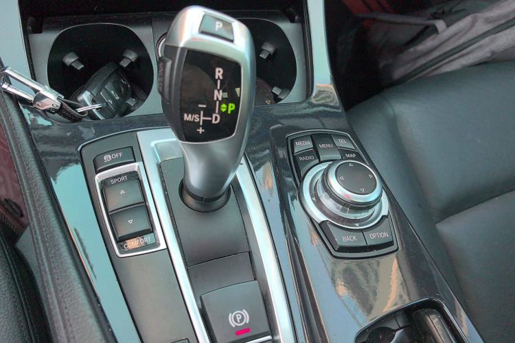 Used BMW 5 Series (Import) 2014 520i Elegant Edition