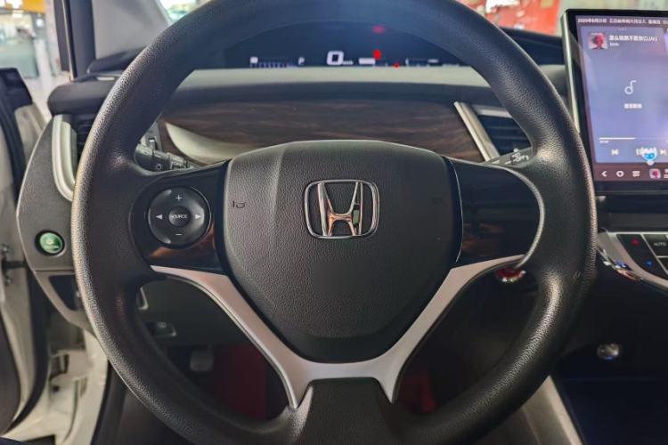 Used Honda Jade 2020 1.8L automatic Comfort version
