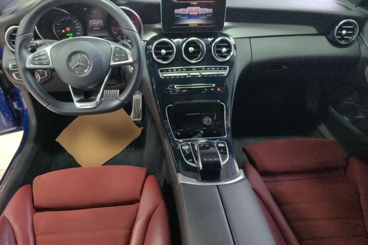 Used Mercedes-Benz C-Class 2017 Restyled C 200 Sport Edition Center Console