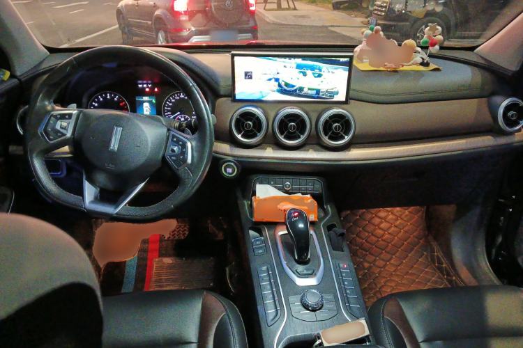 Used Wey VV5 2020 1.5T Two-Wheel Drive Color Pioneer