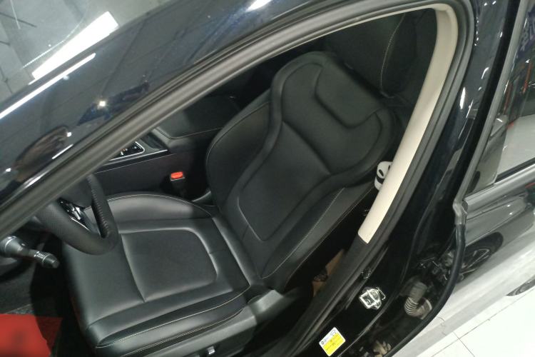 Used Bestune B70 2025 Dragon Edition 1.5T Enjoyment Model Left Front Seat