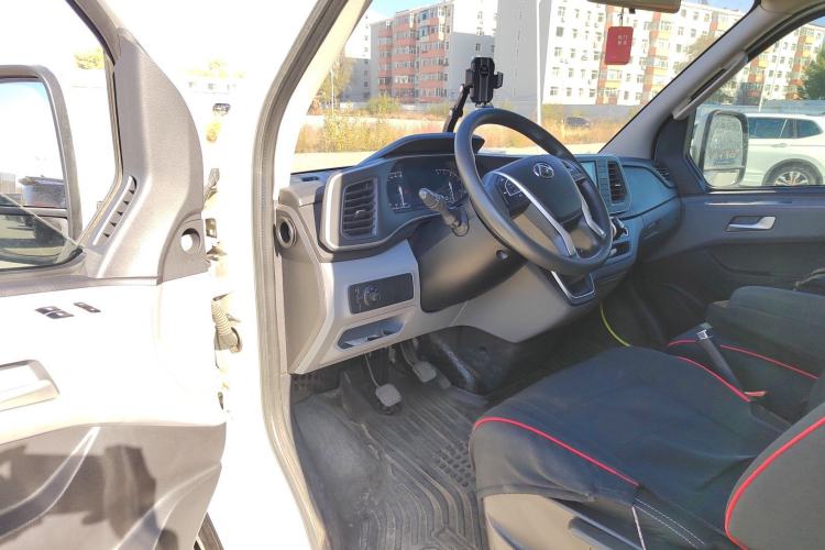 Used SAIC MAXUS Xintu V80 2025 PRO Aoyuntong 2.0T Manual Long Wheelbase Mid-Height 6/7/8/9-Seater
