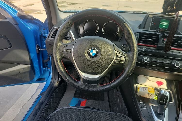 Used BMW 1 Series 2018 118i Sport Design Package Steering Wheel