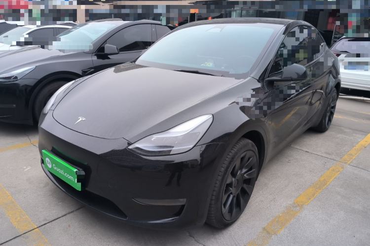 Used Tesla Model Y 2023 Long-Range All-Wheel-Drive Version