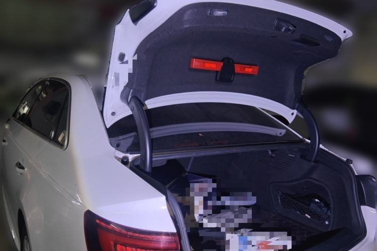 Used Audi A4L 2018 30th Anniversary Edition 40 TFSI Fashion Model Trunk