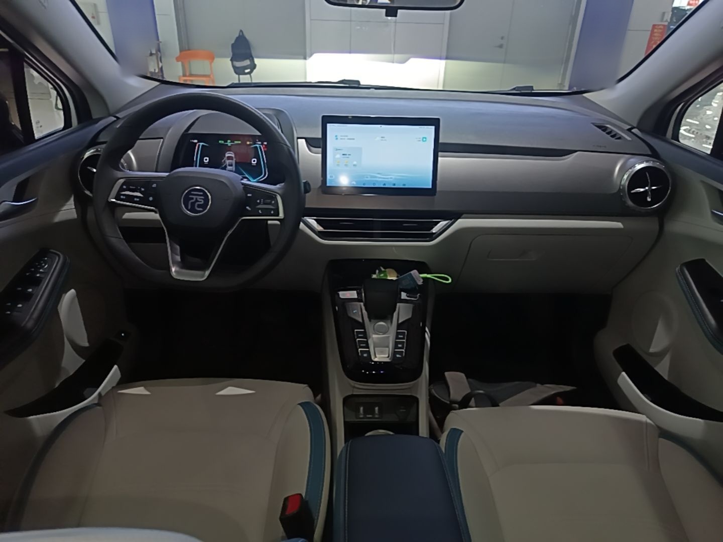 BYD Yuan Pro 2023 401 km Deluxe Version — снимка 12
