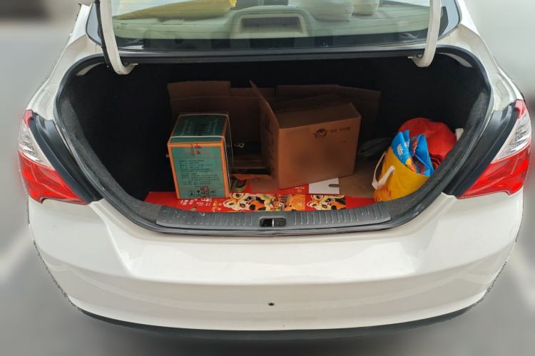 Used Venucia D50 2012 1.6L Manual Comfort Edition Trunk