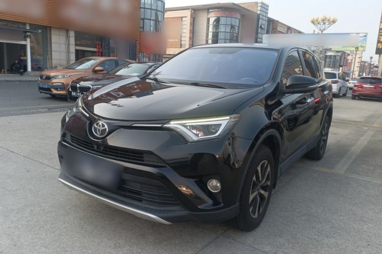 Used Toyota RAV4 2019 2.0L CVT Two-Wheel Drive ZhiShang Version China VI Standard