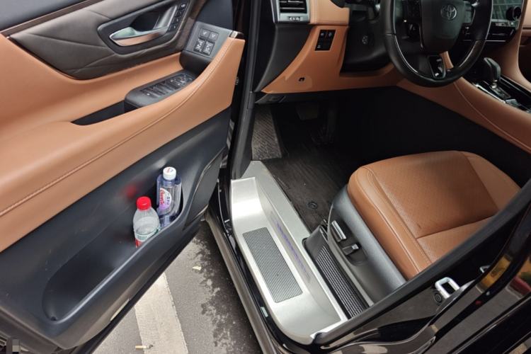 Used Toyota Alphard 2024 Dual-Engine 2.5L Prestige Edition Driver Seat