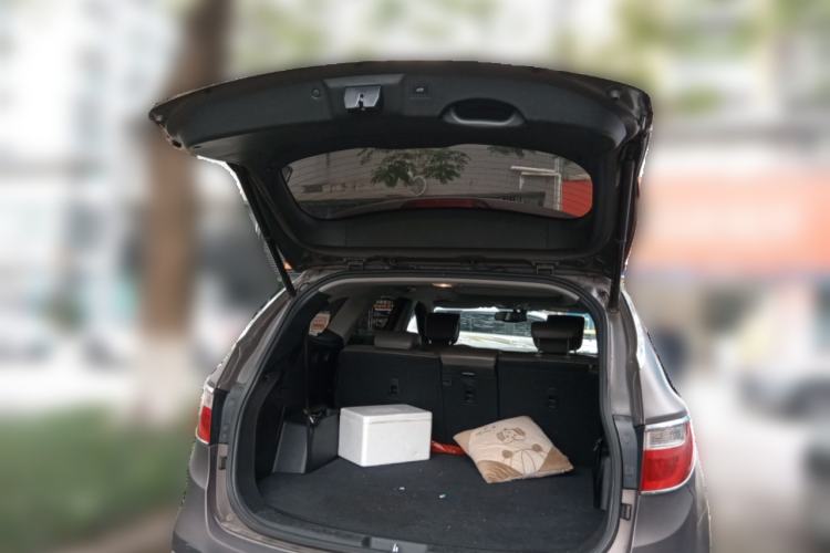 Used Hyundai Grand SantaFe 2013 3.0L 7-Seater Four-Wheel-Drive Comfort Edition Trunk