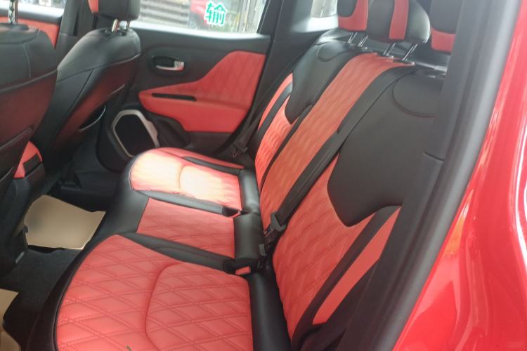 Used Jeep Renegade 2017 180T Automatic High-Energy Version Left Rear Seat