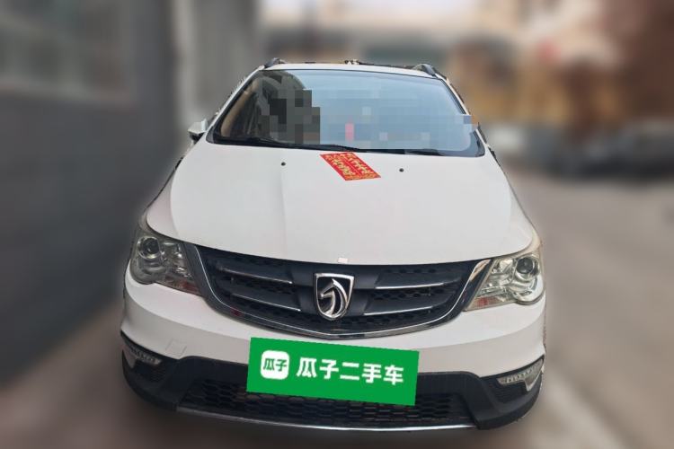 Used Baojun 730 2014 1.5L manual Comfort ESP version 7 seats
