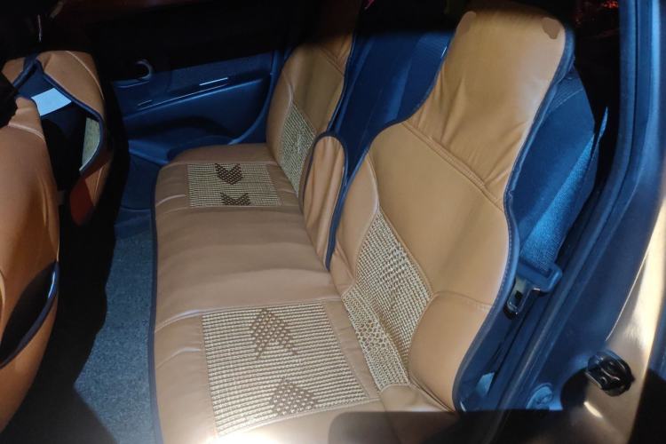 Used Nissan Livina 2010 Jingrui Edition 1.6L Manual Standard Model Left Rear Seat