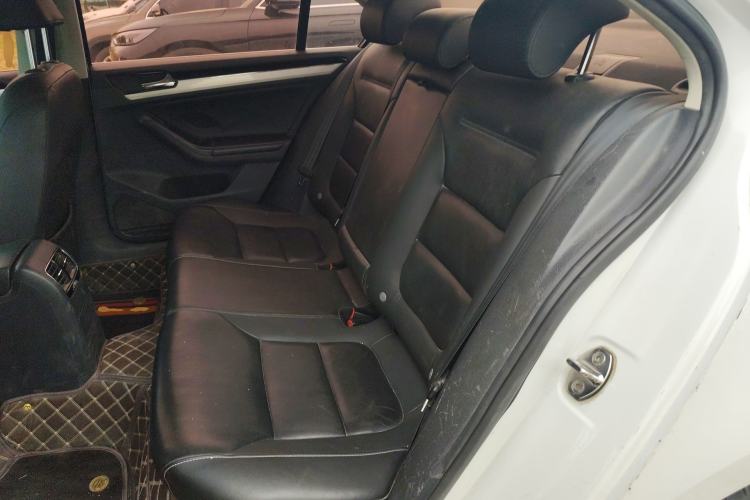 Used Volkswagen Sagitar 2015 1.6L Automatic Comfort Model
