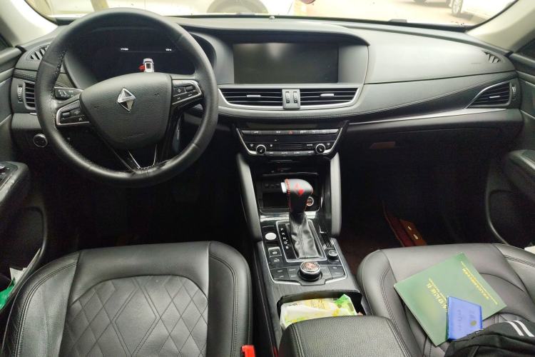 Used BORGWARD BX7 2018 28T Two-Wheel Drive Luxury Version 5 Seats China V Emission Standard
