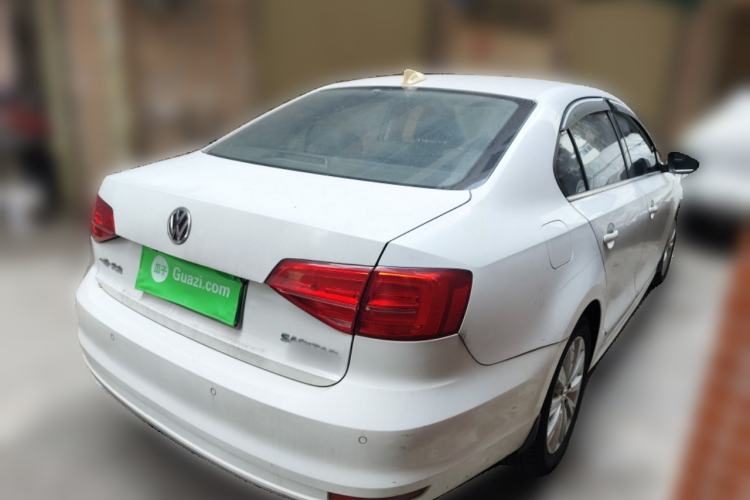 Used Volkswagen Sagitar 2015 230TSI Automatic Comfort Version