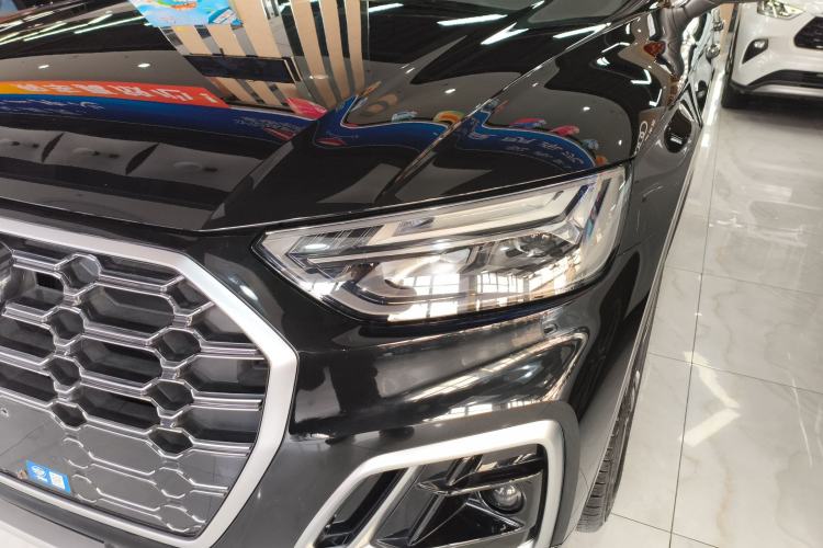 Used Audi Q5L 2022 40T Fashionable and Dynamic Model
