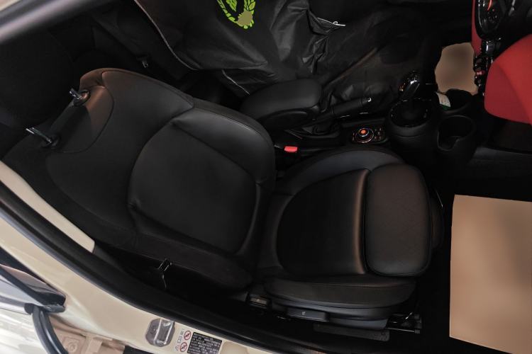 Used MINI 2021 1.5T COOPER Artist Five-Door Edition Right Front Seat