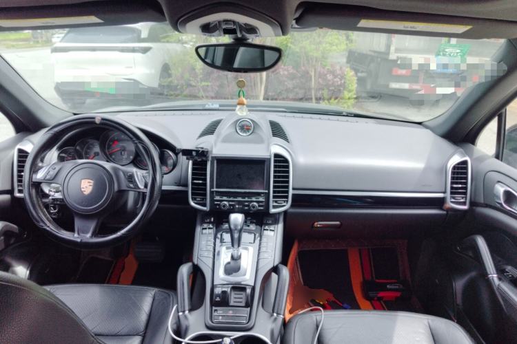 Used Porsche Cayenne 2013 3.6L automatic transmission U.S. specification Center Console
