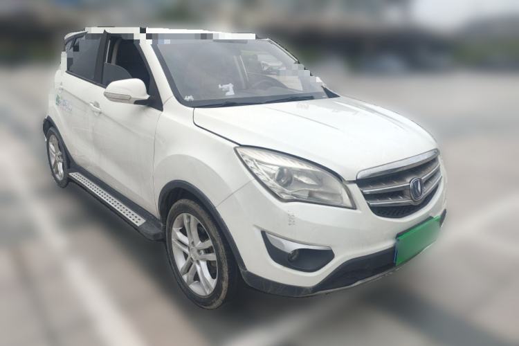 Used CHANGAN CS35 2015 1.6L Manual Luxury Model China V Standard Front Right 45 Deg