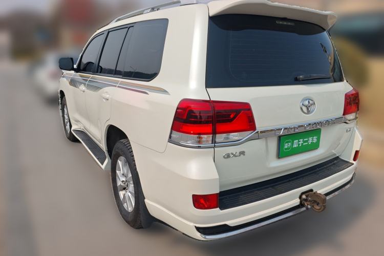 Used Toyota Land Cruiser 2017 4.0 GX-R Dual Fuel Dual Differential – Middle East
