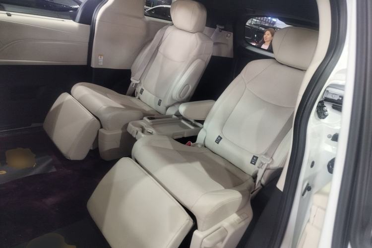 Used Toyota SIENNA 2024 2.5L Hybrid Four-Wheel Drive Prestige Edition