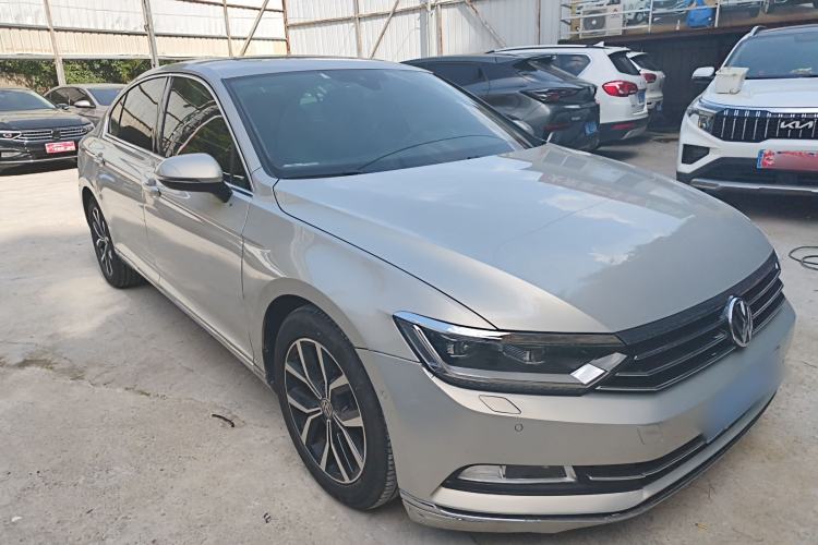 Used Volkswagen Magotan 2017 330TSI DSG Luxury Model