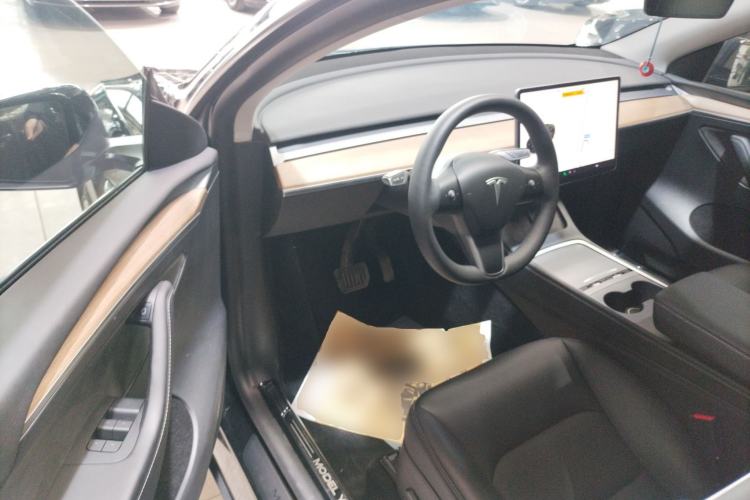 Used Tesla Model Y 2021 Standard Range Rear-Wheel Drive Version