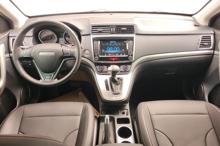 Used Haval M6 2019 1.5T DCT Two-Wheel Drive Value Edition China VI Standard Center Console