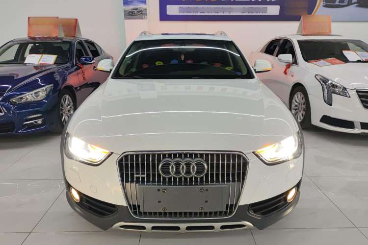 Used Audi A4 2014 40 TFSI allroad quattro plus version